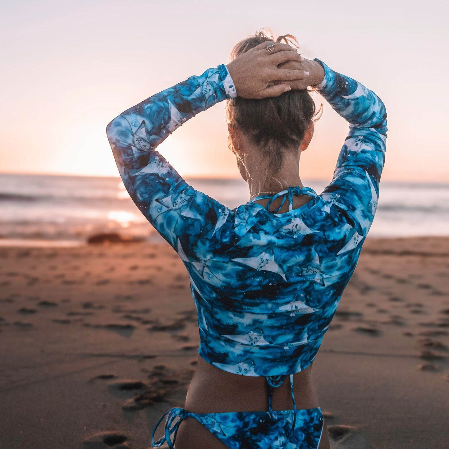 Salinity Swimwear Starry Manta Ray Long Sleeve Eco Cropped Rash Guard Cropped Rash Guard