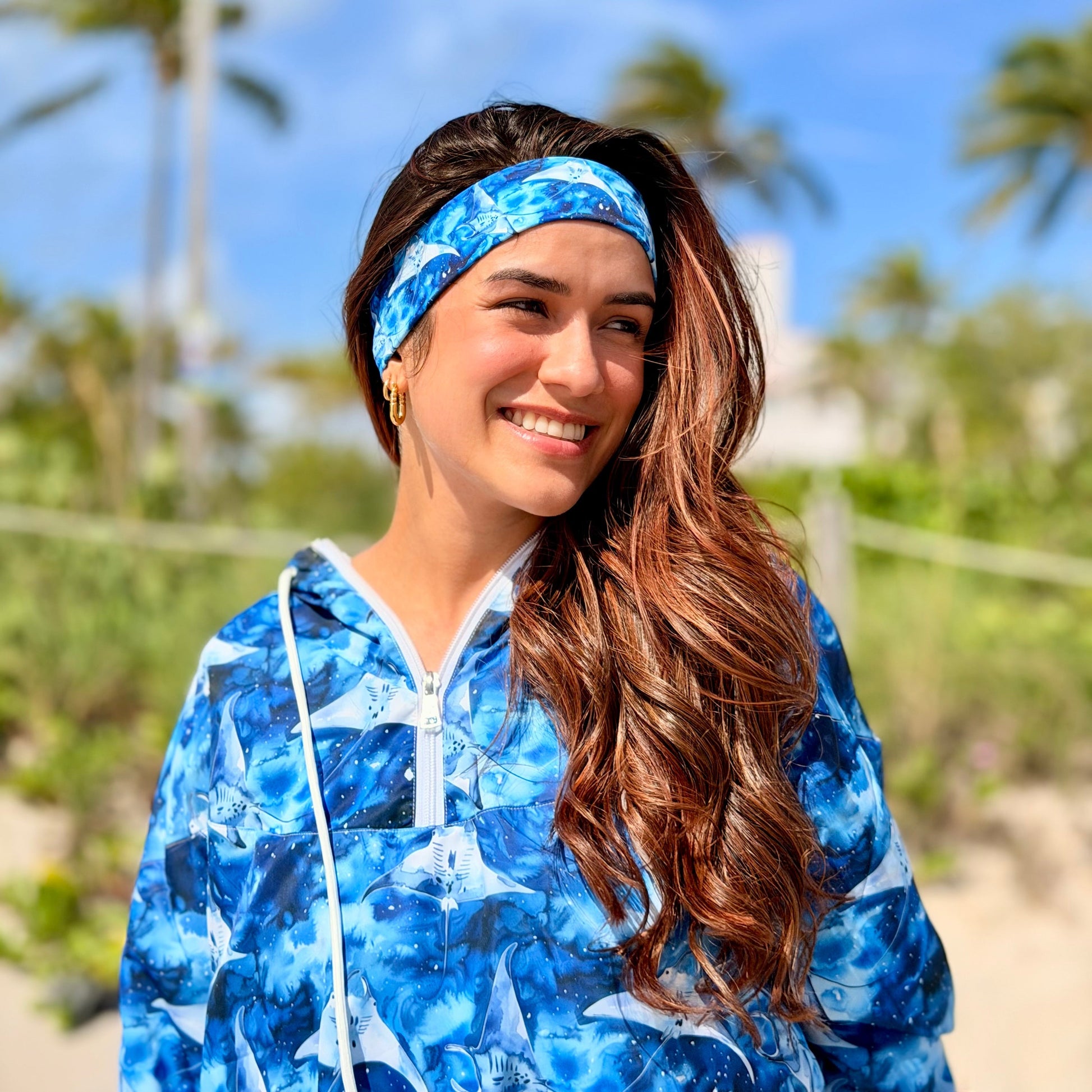 Starry Manta Ray Women’s cropped Windbreaker - Salinity Swimwear