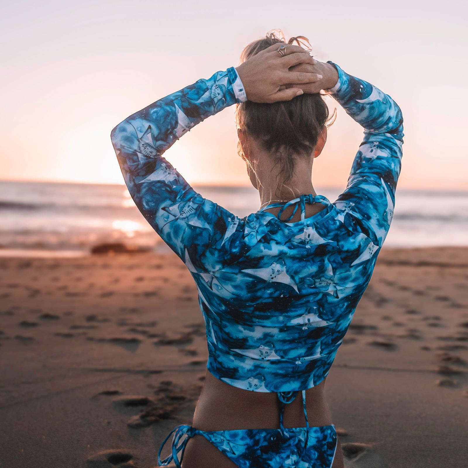 Starry Manta Ray Dance Long Sleeve Eco Cropped Rash Guard - Salinity Swimwear